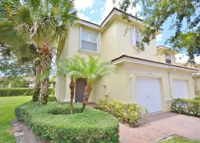Property at 13400 Georgian Ct, Wellington, FL, 33414, 2 beds, 2.5 baths, [object Object]