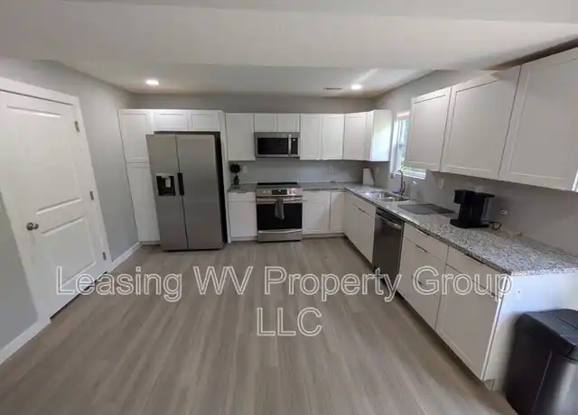 Property at 191 Berry Ln, Barboursville, WV, 25504, 3 beds, 2.5 baths, [object Object]