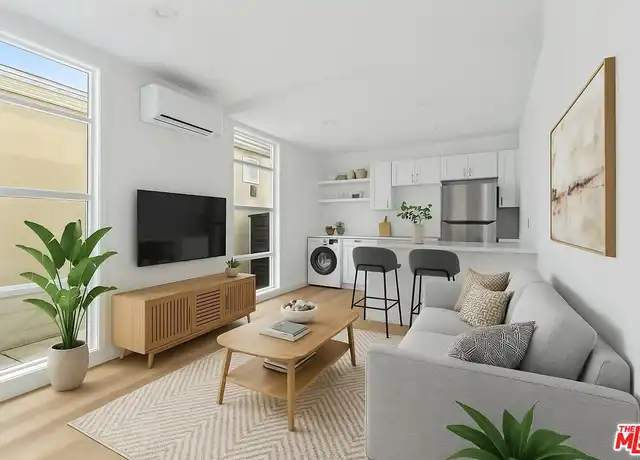 Property at 814 3rd St Unit E, Santa Monica, CA, 90403, 1 bed, 1 bath, [object Object]