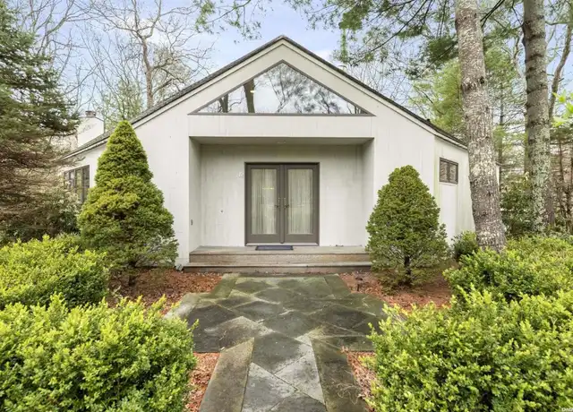 Property at 15 Ely Brook Rd, East Hampton, NY, 11937, 3 beds, 2.5 baths, [object Object]