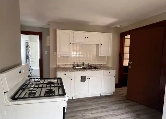 Property at 3264 N 37th St, Milwaukee, WI, 53216, 2 beds, 1 bath, [object Object]