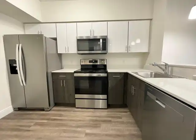 Property at 7707 NW 7th St Unit 1-605, Miami, FL, 33126, 1 bed, 1 bath, [object Object]