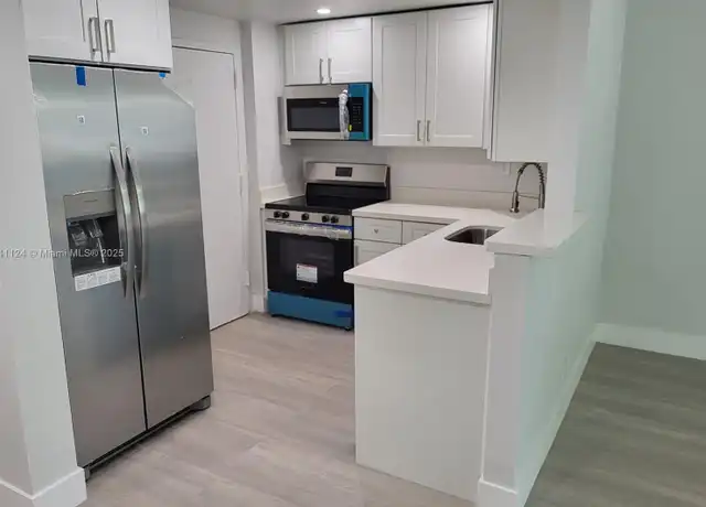 Property at 9125 SW 77th Ave #109, Miami, FL, 33156, 3 beds, 2 baths, [object Object]