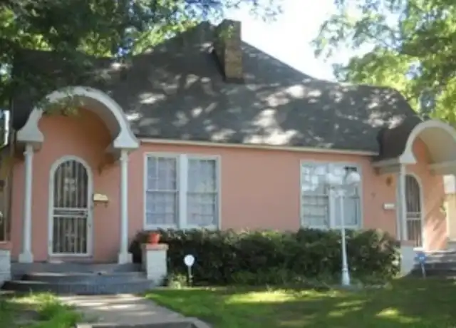 Property at 413 W 13th Ave, Pine Bluff, AR, 71601, 2 beds, 1 bath, [object Object]