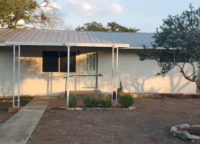 Property at 900 Hill Top Dr, Canyon Lake, TX, 78133, 2 beds, 1 bath, [object Object]