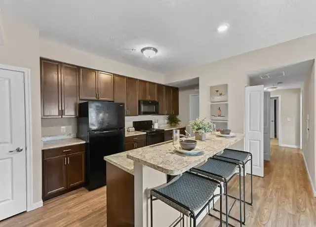 Property at The Monarch on East Broad - 7220 E Broad St, Columbus, OH, 43213, 2 beds, 2 baths, [object Object]