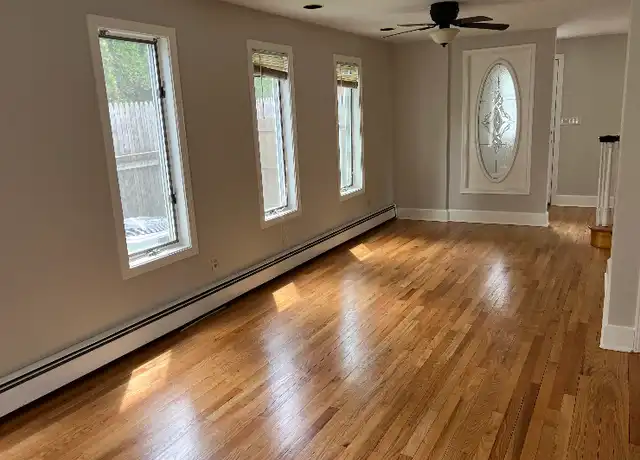 Property at 149 New Haven Ave, Milford, CT, 06460, 3 beds, 2 baths, [object Object]