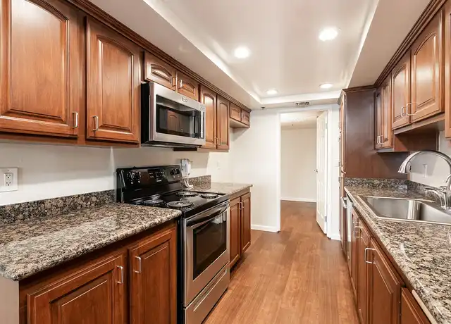 Property at Sterling International Towers - 10390 Wilshire Blvd, Los Angeles, CA, 90024, 2 beds, 2-2.5 baths, [object Object]