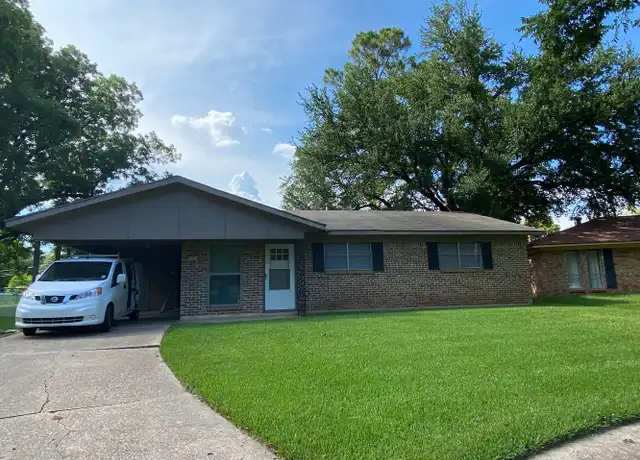 Property at 1215 Ella Cir, Bossier City, LA, 71112, 4 beds, 1.5 baths, [object Object]