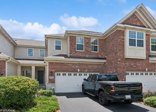 Property at 2814 Henley Ln, Naperville, IL, 60540, 2 beds, 2.5 baths, [object Object]