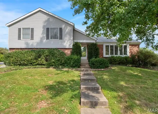 Property at 2516 Westminister Dr, Saint Charles, MO, 63301, 4 beds, 2.5 baths, [object Object]