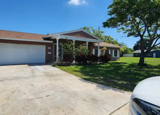 Property at 924 Kings Post Rd, Rockledge, FL, 32955, 4 beds, 2 baths, [object Object]