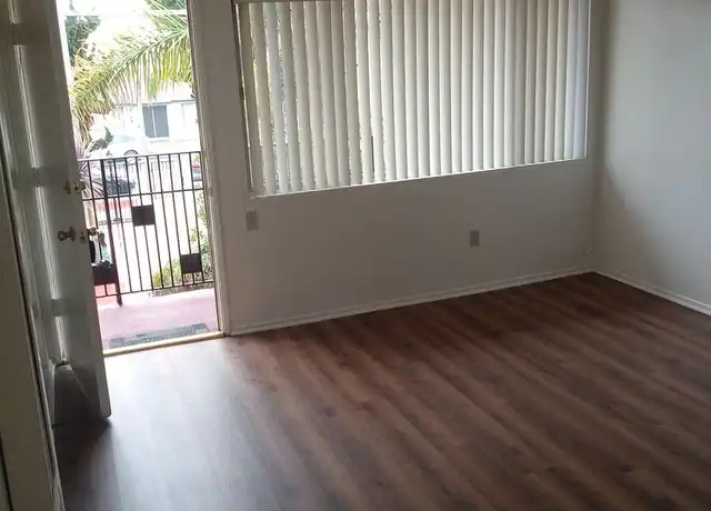 Property at 1315 Devonshire Dr Unit 19, Oxnard, CA, 93030, 1 bed, 1 bath, [object Object]