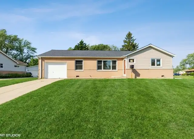 Property at 220 Kingman Ln, Hoffman Estates, IL, 60169, 3 beds, 2 baths, [object Object]