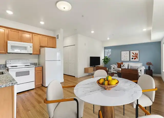 Property at Bella Lago - 1600 Airport Rd, Carson City, NV, 89701, 1 bed, 1 bath, [object Object]