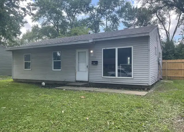 Property at 906 Moore St, Danville, IL, 61832, 3 beds, 1 bath, [object Object]