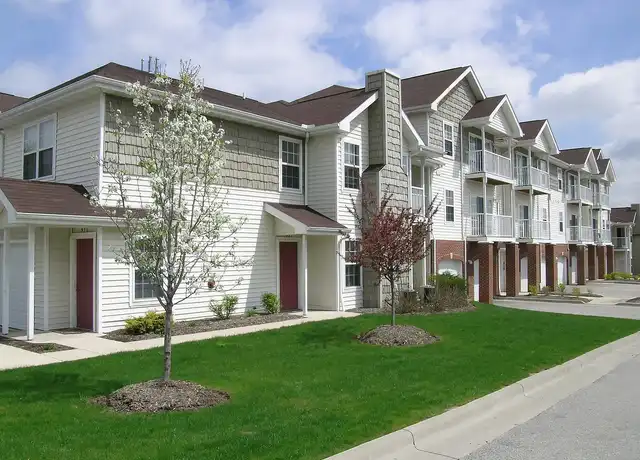 Property at Heron Springs Apartments - 911 Heron Springs Pkwy, Stow, OH, 44224, 1-2 bed, 1-2 bath, [object Object]