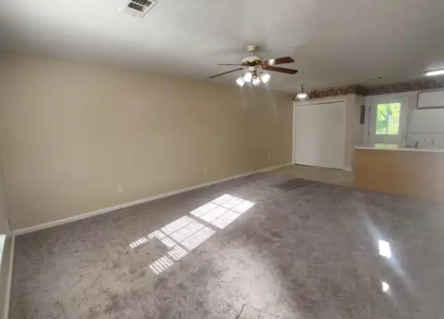Property at 5200 Crystal Ct Unit C, Columbus, GA, 31907, 2 beds, 1.5 baths, [object Object]