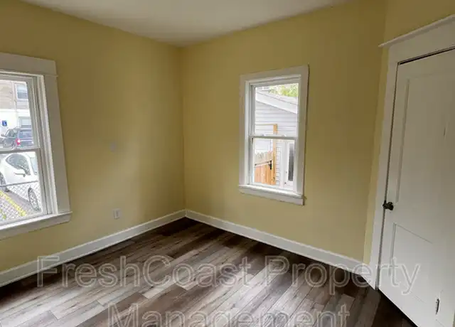 Property at 1378 W 114th St Unit 1, Cleveland, OH, 44102, 2 beds, 1 bath, [object Object]