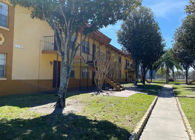 Property at 778 Ridenhour Cir #778, Orlando, FL, 32809, 4 beds, 2 baths, [object Object]