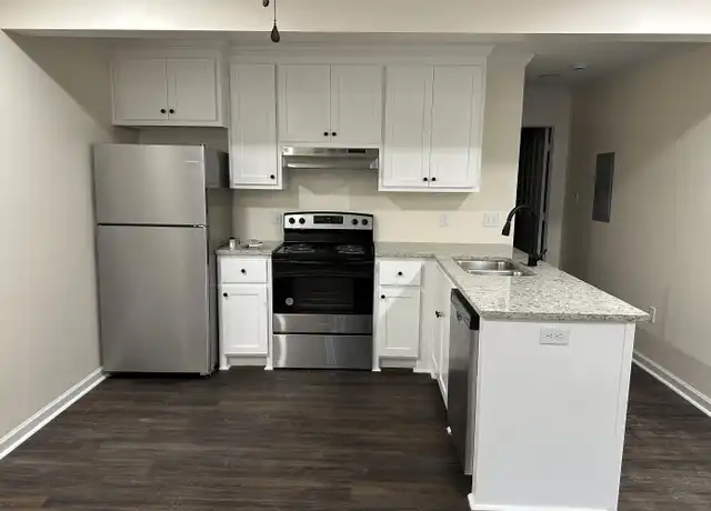 Property at 306 E Moore St Unit D1, Valdosta, GA, 31602, 1 bed, 1 bath, [object Object]