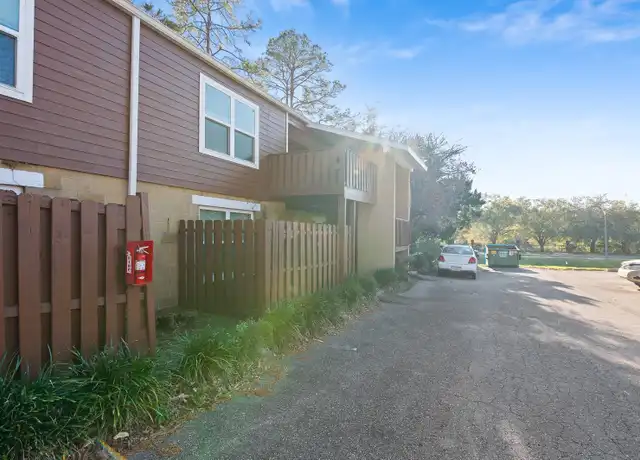 Property at 3934 SW 26th Dr #7, Gainesville, FL, 32608, 2 beds, 1.5 baths, [object Object]