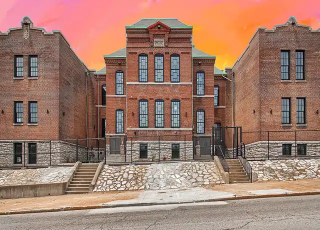 Property at 1615 Hampton Ave Unit 20-720, St. Louis, MO, 63139, 1 bed, 1 bath, [object Object]