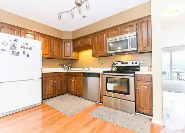 Property at 1330 N La Salle Dr, Chicago, IL, 60610, 3 beds, 2 baths, [object Object]