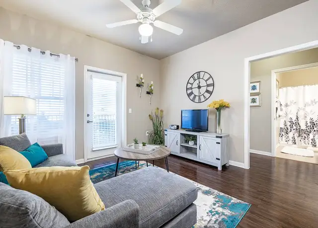 Photo of 1510 Galloway Oaks Dr, Lakeland, FL 33810