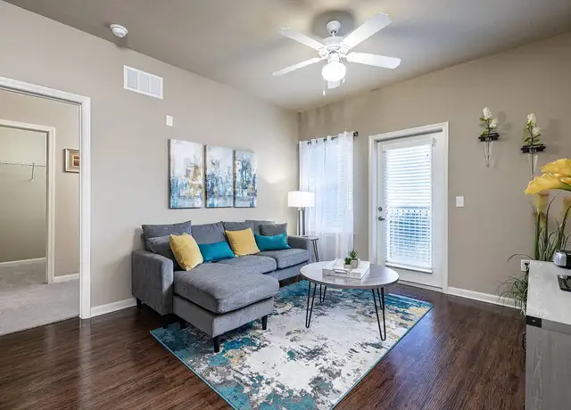 Photo of 1510 Galloway Oaks Dr, Lakeland, FL 33810