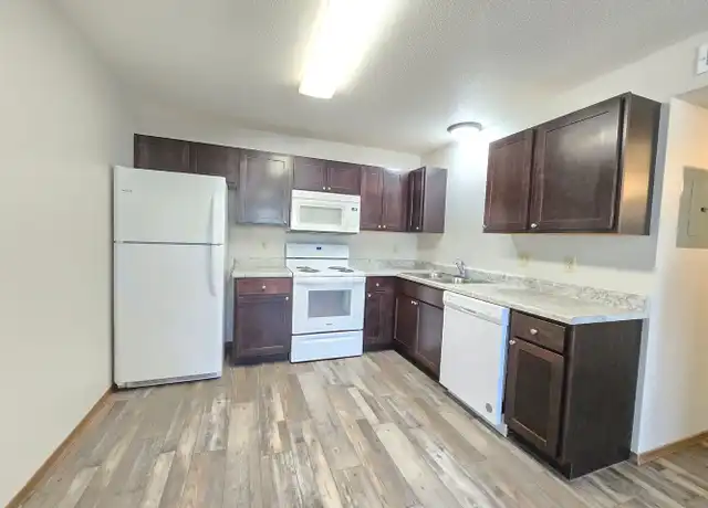Property at 5301 56th St Unit 16, Sioux Falls, SD, 57106, 2 beds, 1 bath, [object Object]