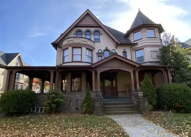 Property at 1051 W 4th St Unit 1, Williamsport, PA, 17701, 4 beds, 1.5 baths, [object Object]