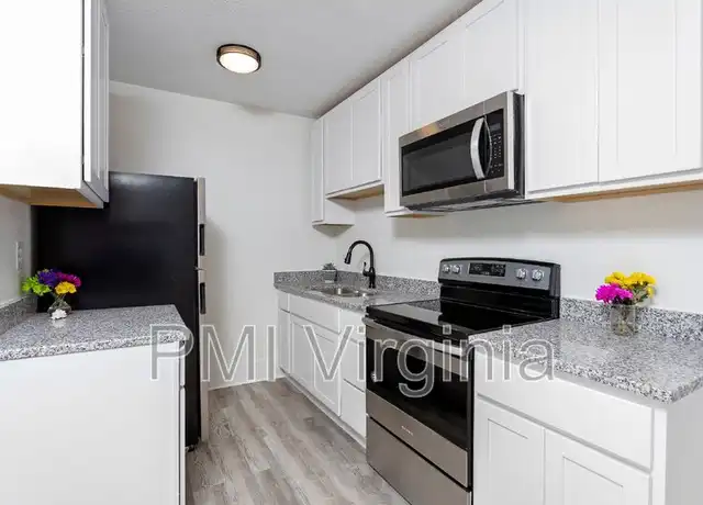 Property at 1619 E Ocean View Ave Unit 3, Norfolk, VA, 23503, 1 bed, 1 bath, [object Object]