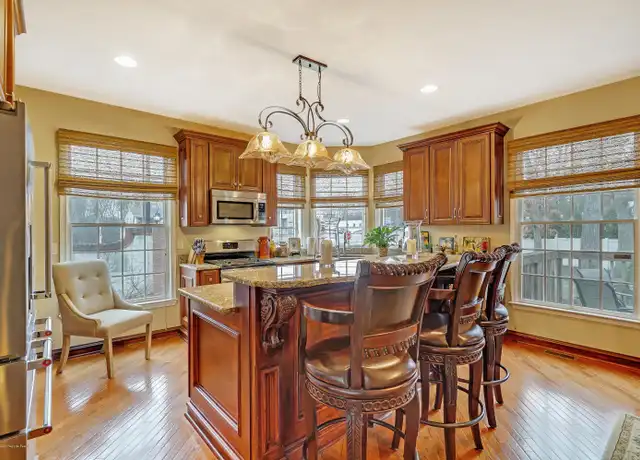 Property at 18 Mariners Bnd, Brielle, NJ, 08730, 2 beds, 4 baths, [object Object]
