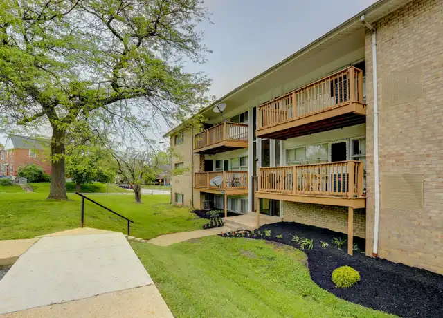 Property at Hillen & Belvedere - 1660 E Belvedere Ave, Baltimore, MD, 21239, 2 beds, 1 bath, [object Object]