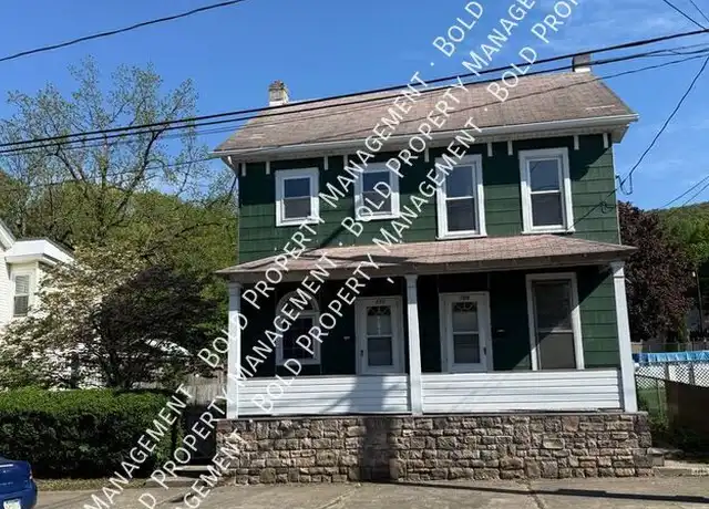 Property at 111 W Grand Ave, Tower City, PA, 17980, 3 beds, 1 bath, [object Object]