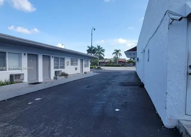 Property at 6300 Miramar Pkwy Unit 7, Miramar, FL, 33023, 1 bed, 1 bath, [object Object]