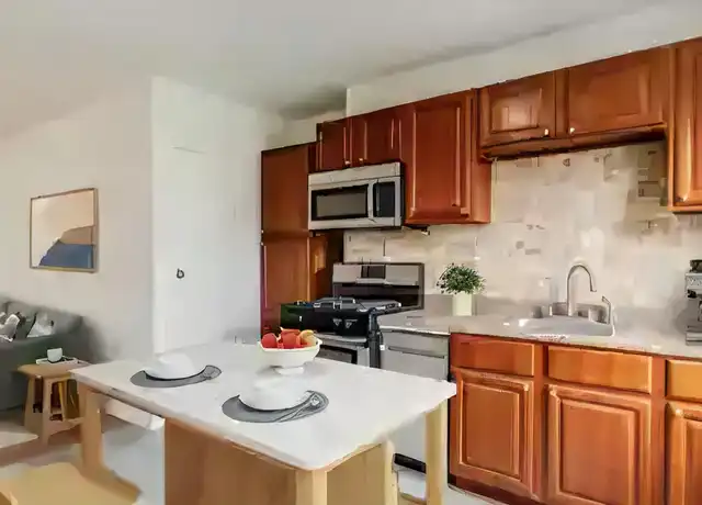 Property at 188 Hancock Ave, Jersey City, NJ, 07307, 3 beds, 1 bath, [object Object]