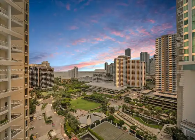 Property at 888 Brickell Key Dr #1802, Miami, FL, 33131, 1 bed, 1.5 baths, [object Object]