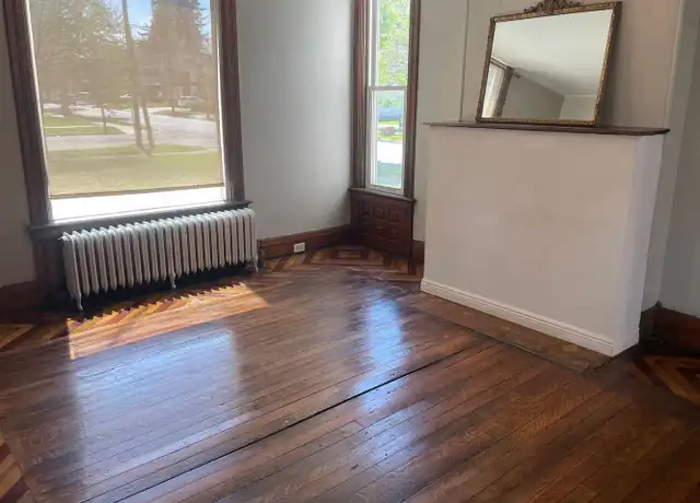 Property at 319 S Winter St Unit 2, Adrian, MI, 49221, 2 beds, 1 bath, [object Object]