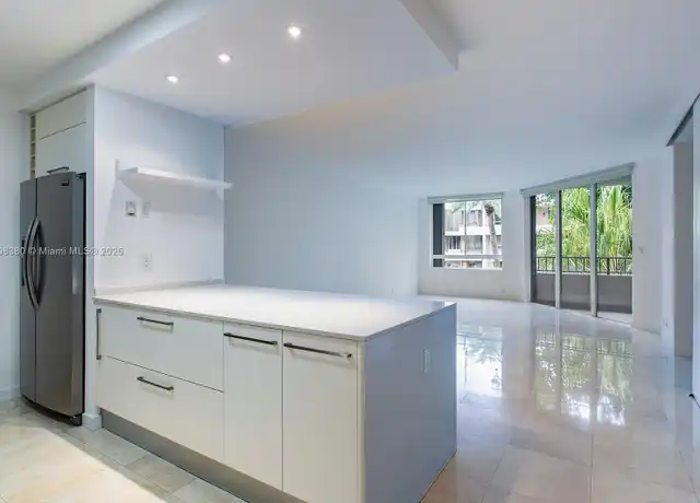 Property at 121 Crandon Blvd #252, Key Biscayne, FL, 33149, 3 beds, 2 baths, [object Object]