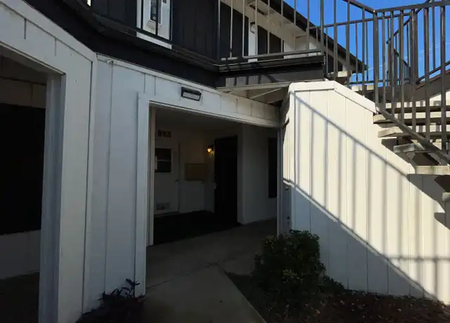 Property at 415 N West St Unit B, Visalia, CA, 93291, 1 bed, 1 bath, [object Object]