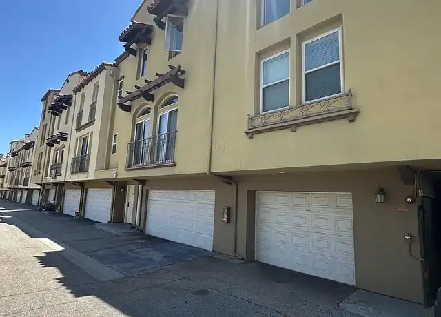 Property at 23130 Sherman Pl, West Hills, CA, 91307, 2 beds, 2.5 baths, [object Object]