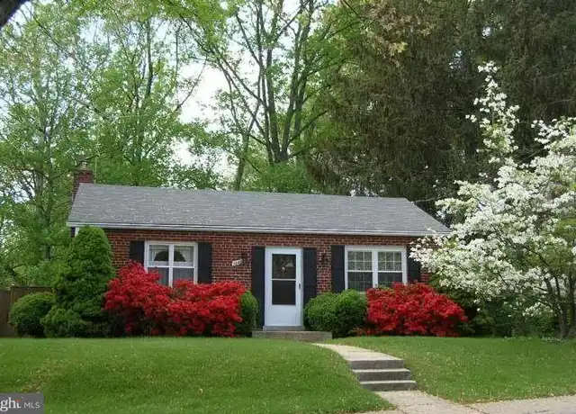 Property at 10400 Parkwood Dr, Kensington, MD, 20895, 2 beds, 2 baths, [object Object]