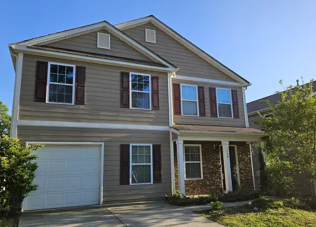 Property at 5428 Tumbling Brook Ln, Charlotte, NC, 28216, 3 beds, 2.5 baths, [object Object]