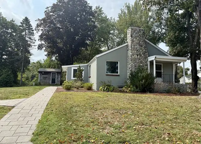 Property at 7 Tufts St, Ashland, MA, 01721, 3 beds, 1 bath, [object Object]