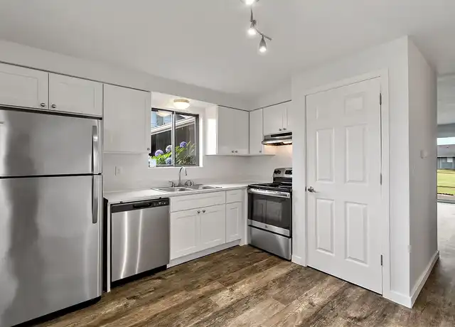 Property at Rainier Meadow - 15881 64th St E, Sumner, WA, 98390, 2 beds, 1 bath, [object Object]