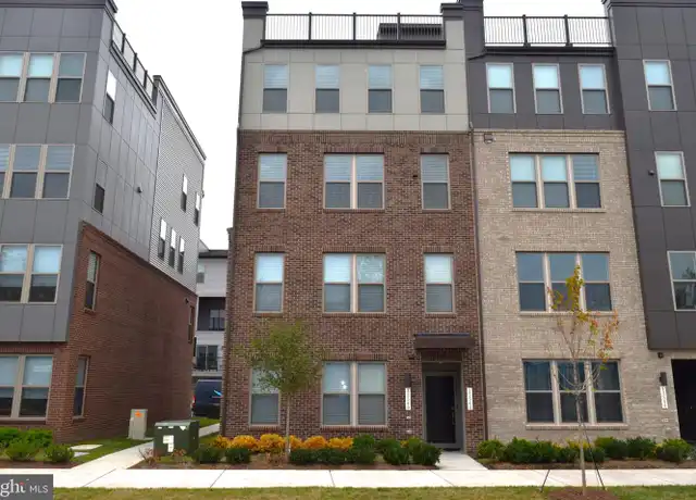 Property at 13542 Innovation Station Loop Unit 11B, Herndon, VA, 20171, 3 beds, 2.5 baths, [object Object]