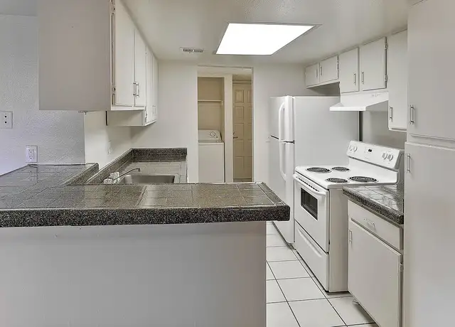 Photo of 3535 Cambridge St, Las Vegas, NV 89169