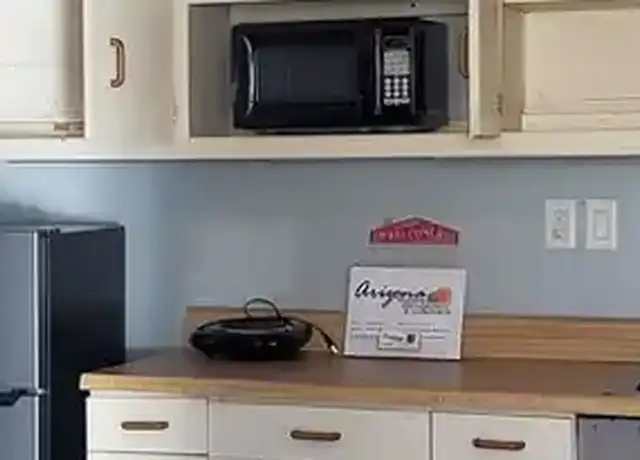 Property at 7534 N 36th Ave, Phoenix, AZ, 85051, 1 bed, 2 baths, [object Object]